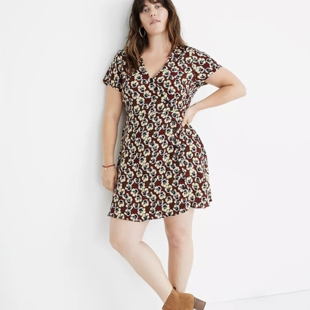 Madewell Button-wrap Dress in Viola Floral